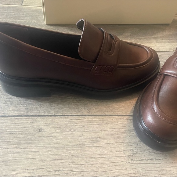 Classic Women's Brown Leather Penny Loafers - Picture 3 of 6